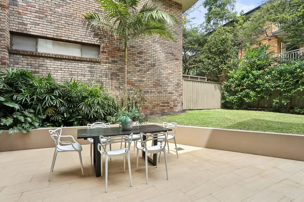 2/30 Crows Nest Road, Waverton Auction by Aurora Property