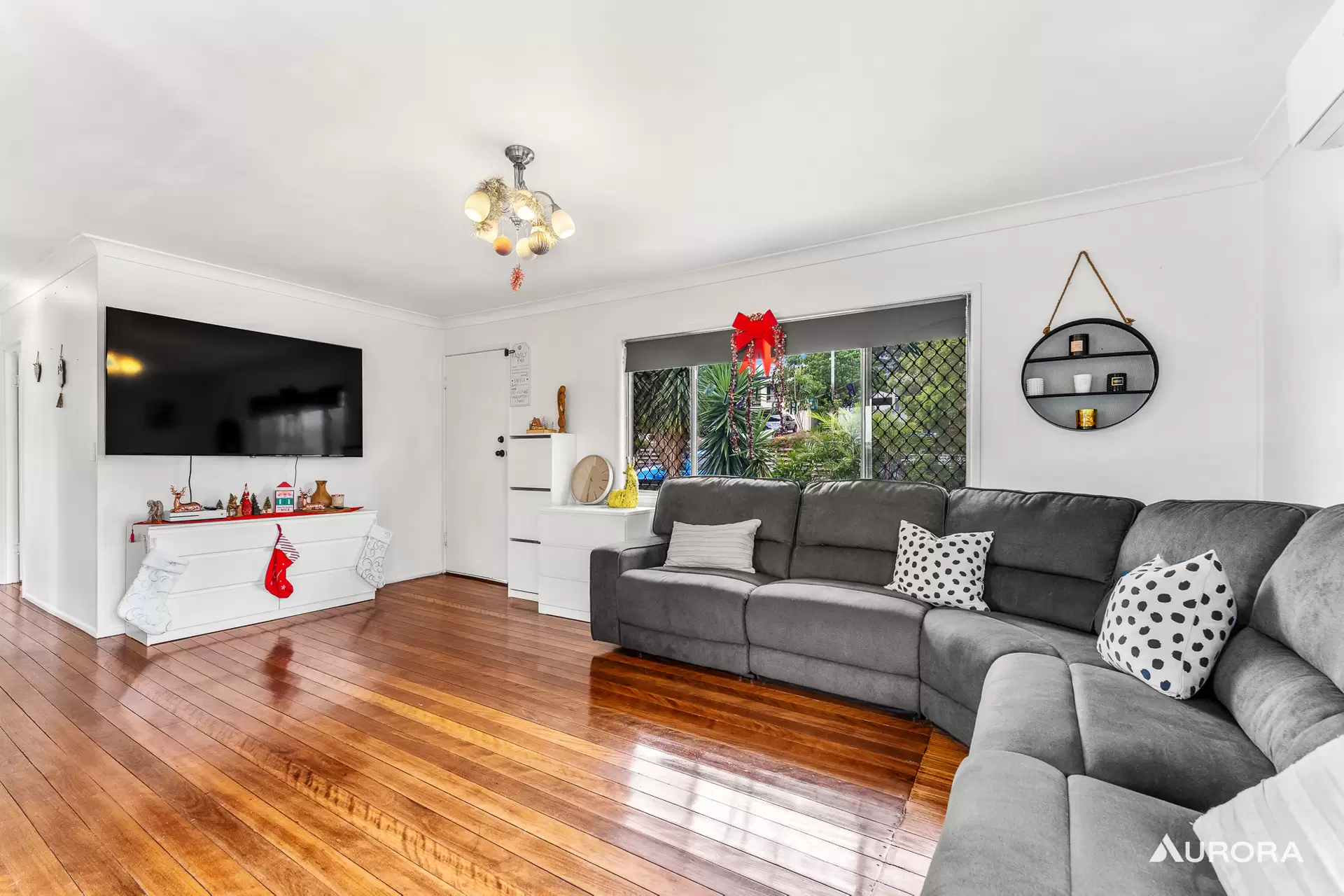 84 Smith Road, Woodridge For Sale by Aurora Property - image 1