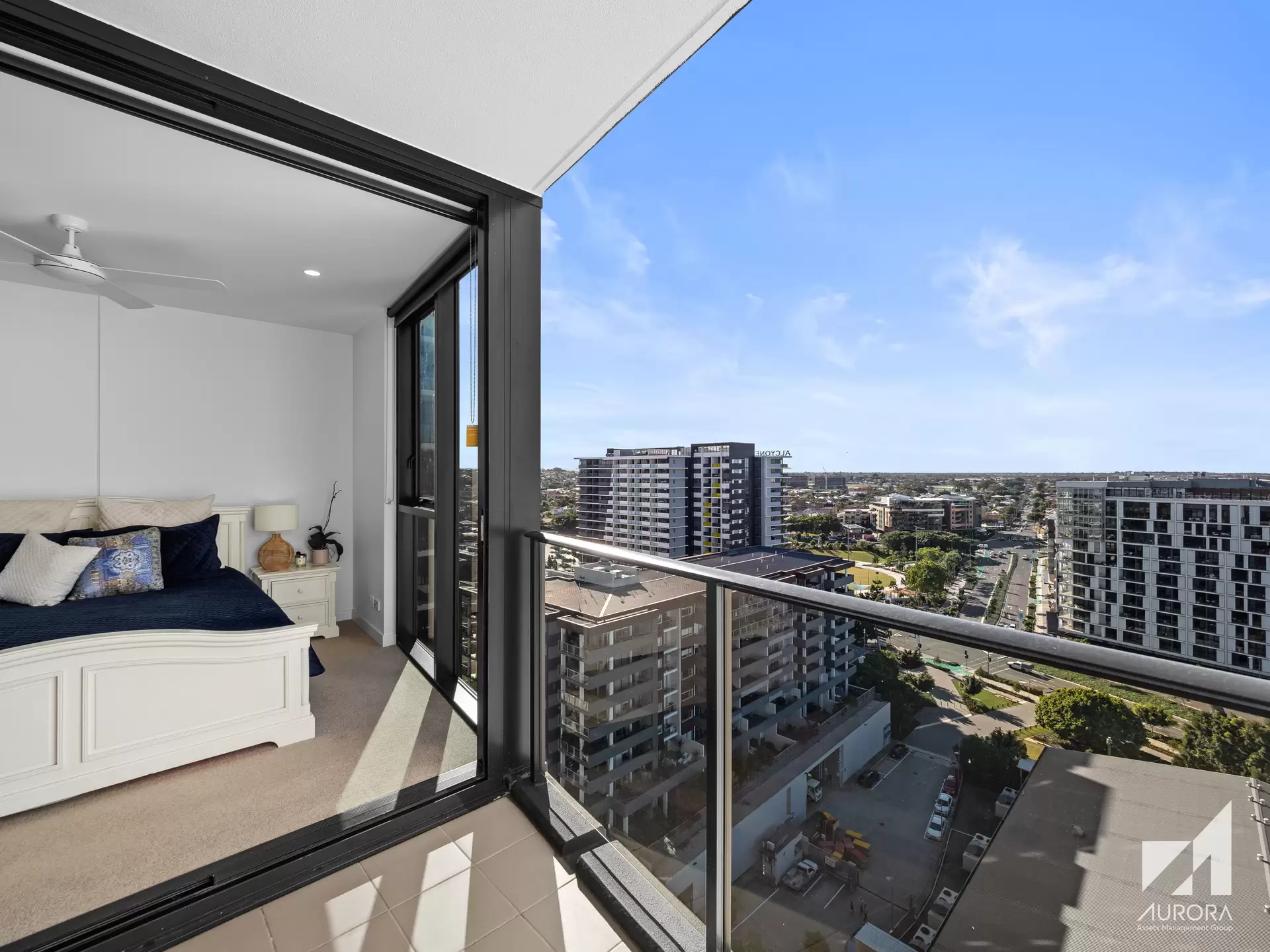 21403/11 Wharf Street, Hamilton Sold by Aurora Property - image 1