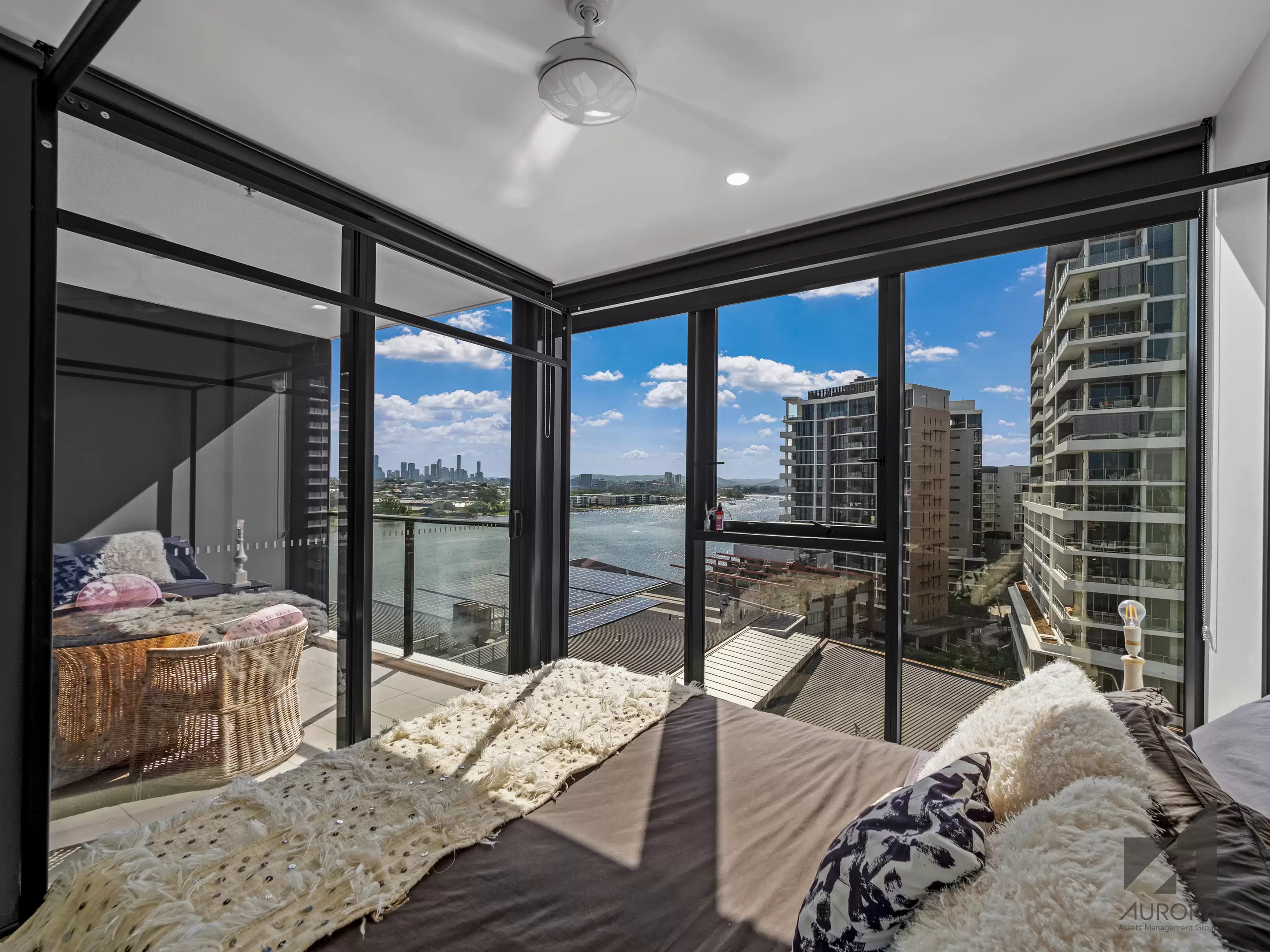 10811/7 Wharf Street, Hamilton Sold by Aurora Property - image 1