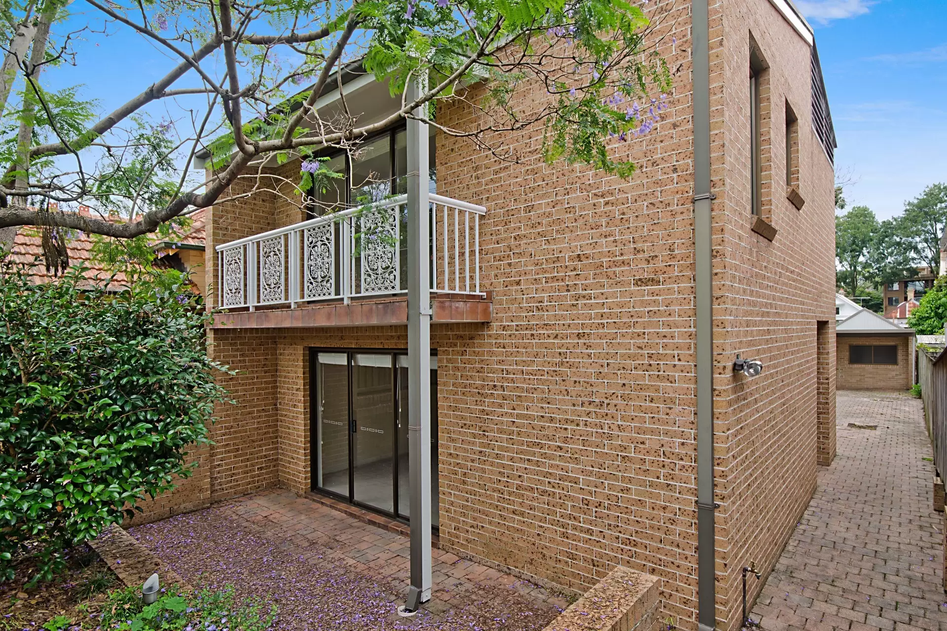 93 Burlington Street, Crows Nest Leased by Aurora Property - image 1