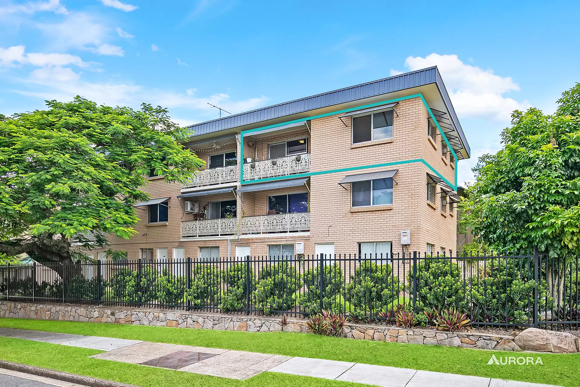 4/334 Cornwall Street, Greenslopes For Sale by Aurora Property - image 1