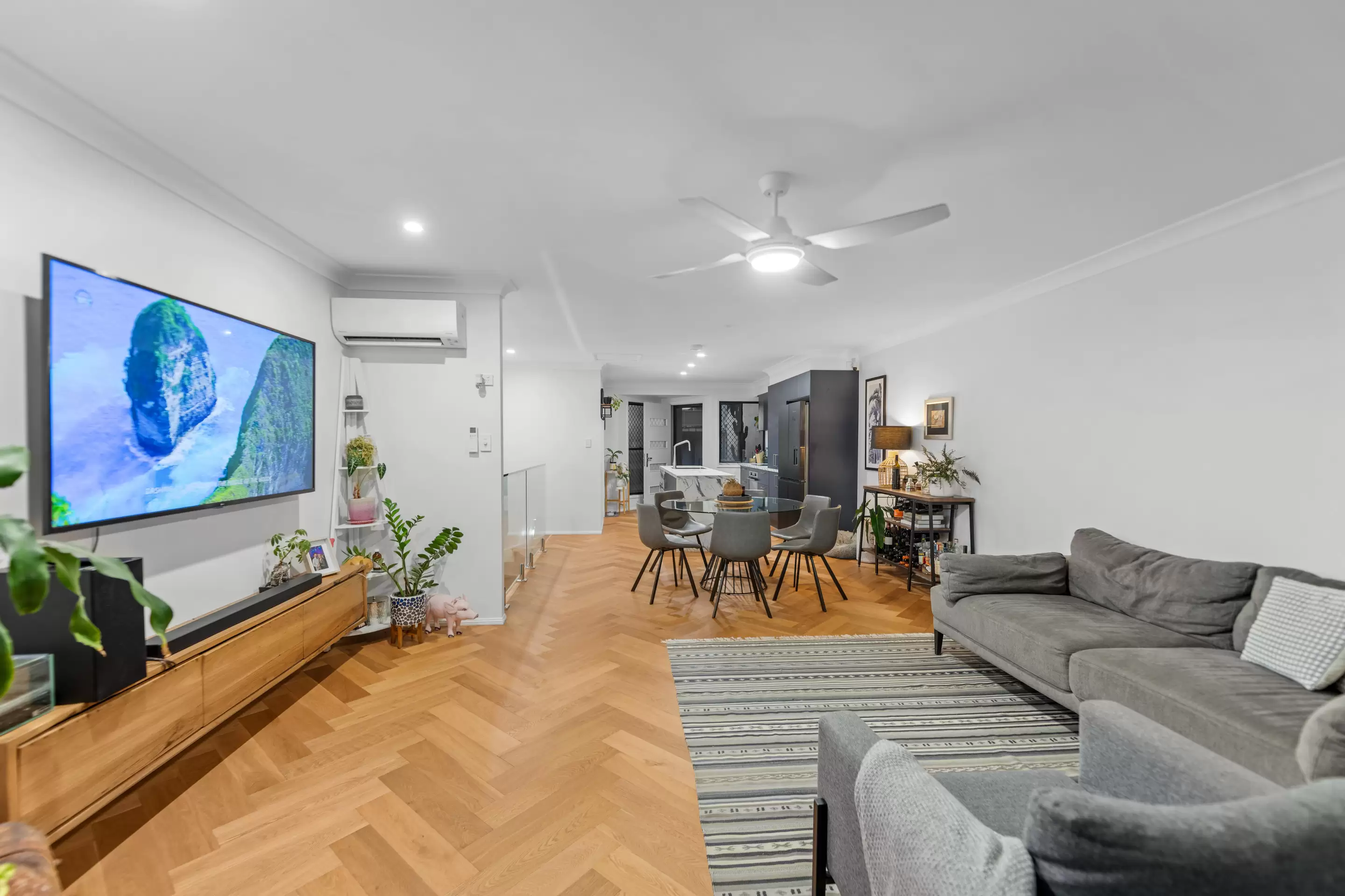 14/4 Cowlishaw Street, Bowen Hills For Sale by Aurora Property - image 1