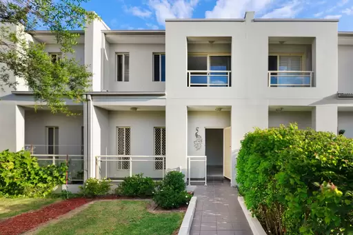 3/11-13 Tennyson Street, Parramatta Auction by Aurora Property