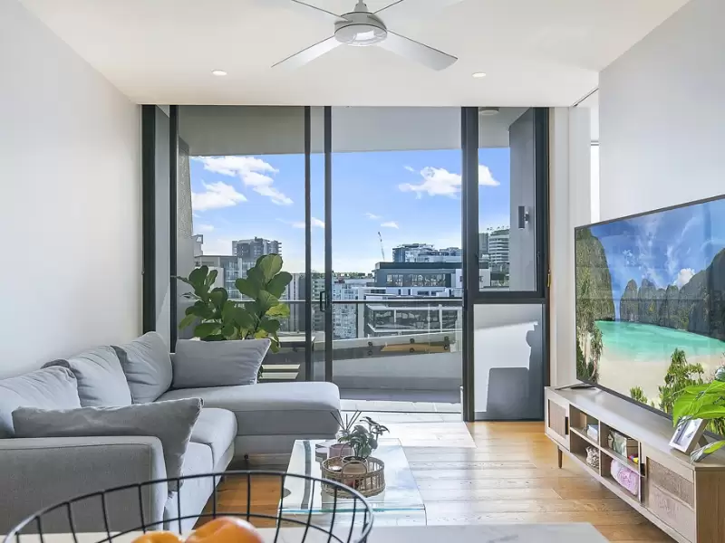 1504/7 Chester Street, Newstead For Sale by Aurora Property - image 1