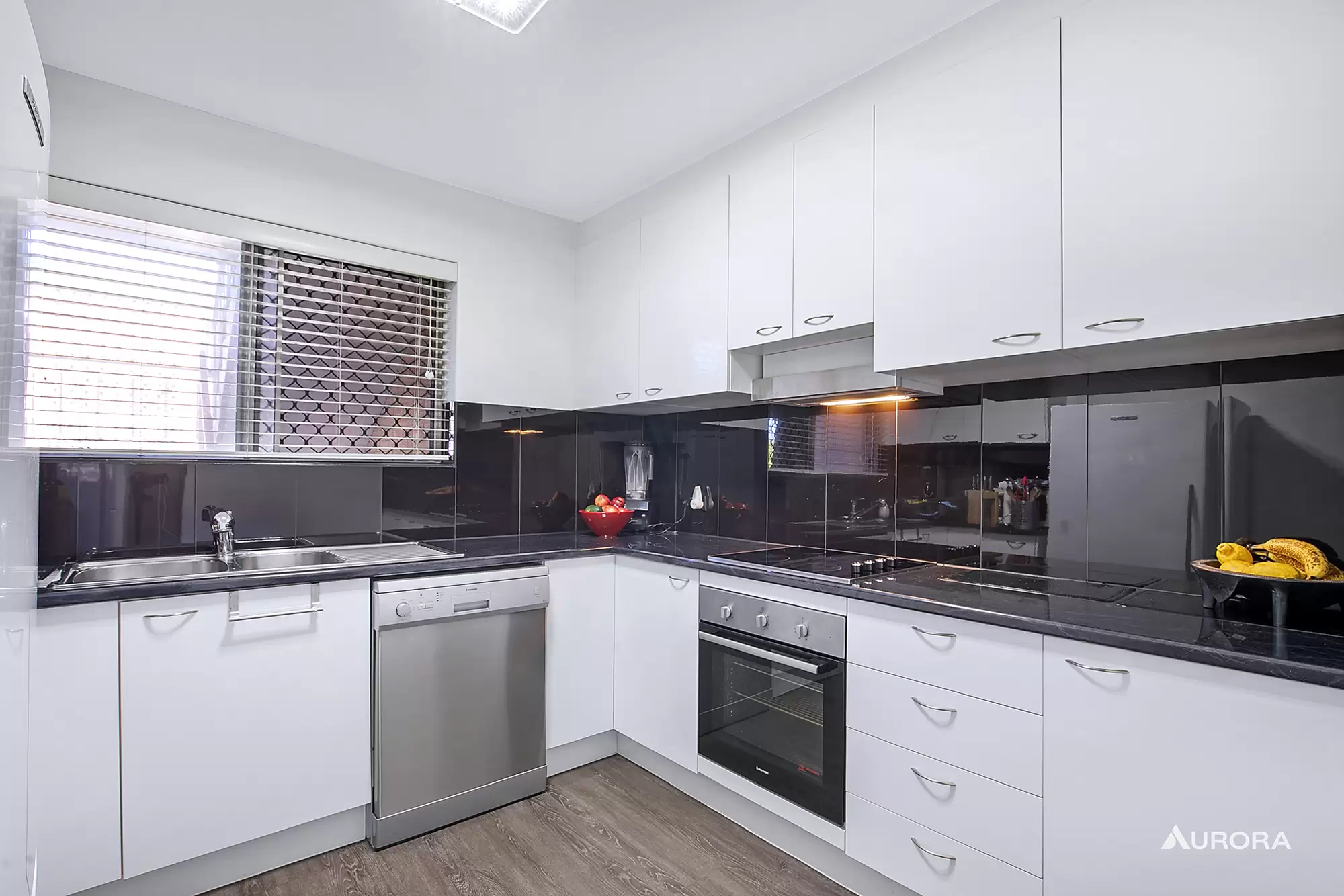 2/106 Bayview Terrace, Clayfield For Sale by Aurora Property - image 2