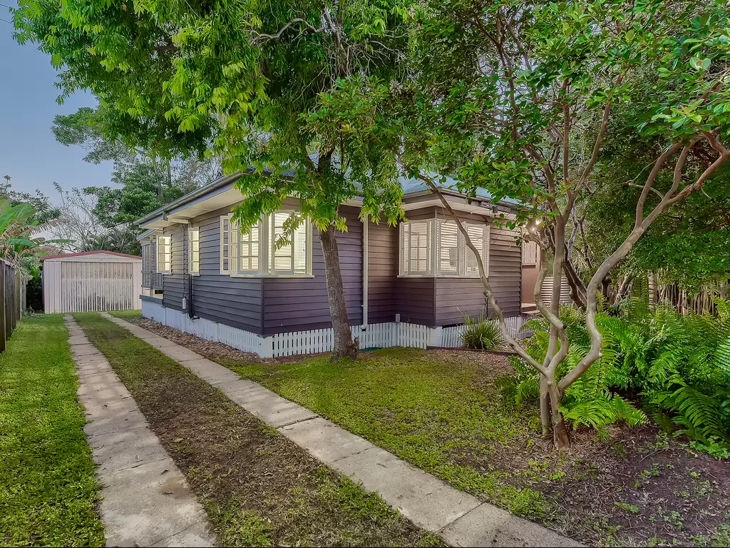 15 Bayford Street, Oxley Auction by Aurora Property