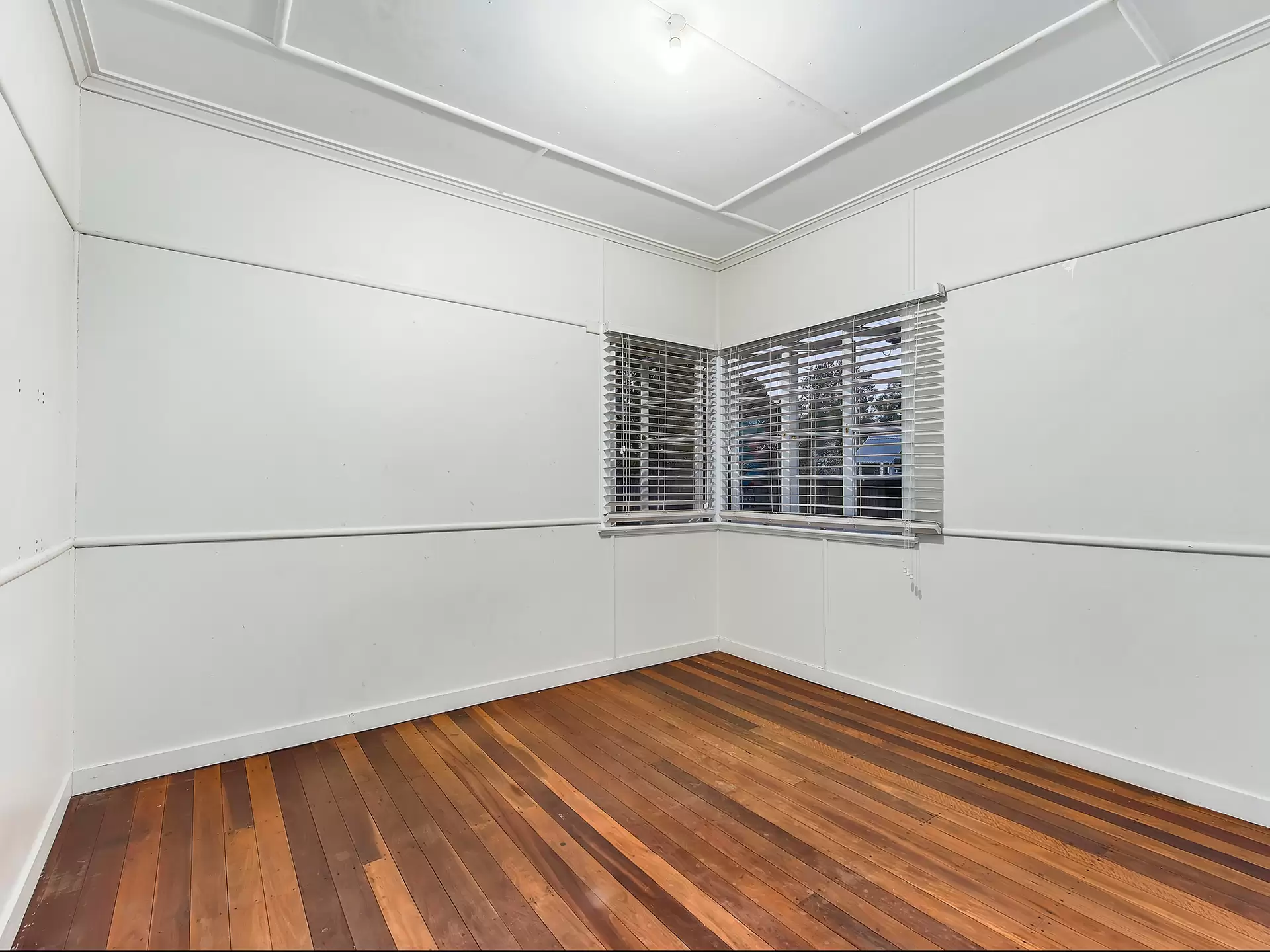 15 Bayford Street, Oxley Auction by Aurora Property - image 1