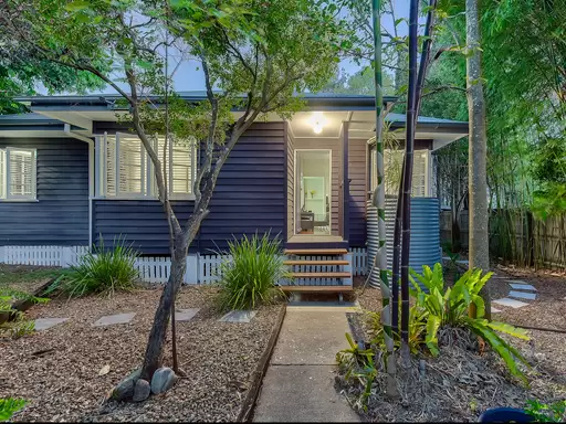 15 Bayford Street, Oxley Auction by Aurora Property