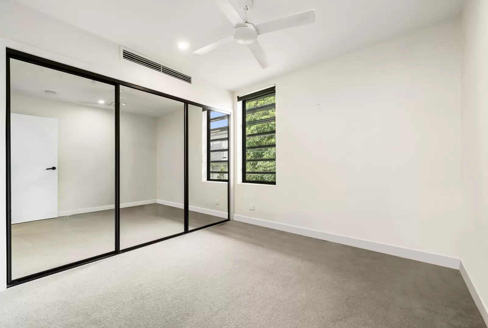 2204/43 Belgrave Street, Balmoral For Sale by Aurora Property - image 9