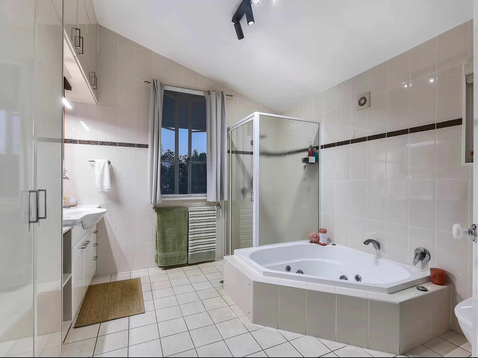 16 Wattle Street, Enoggera Auction by Aurora Property - image 7