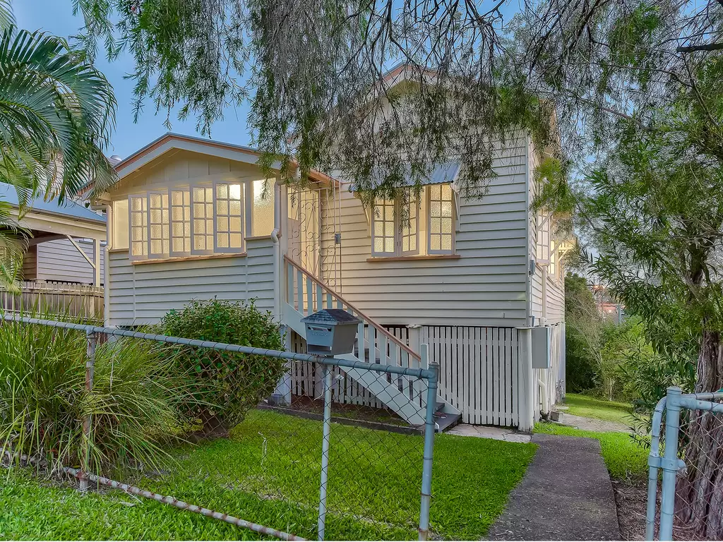 1 Camona Street, Kelvin Grove Auction by Aurora Property