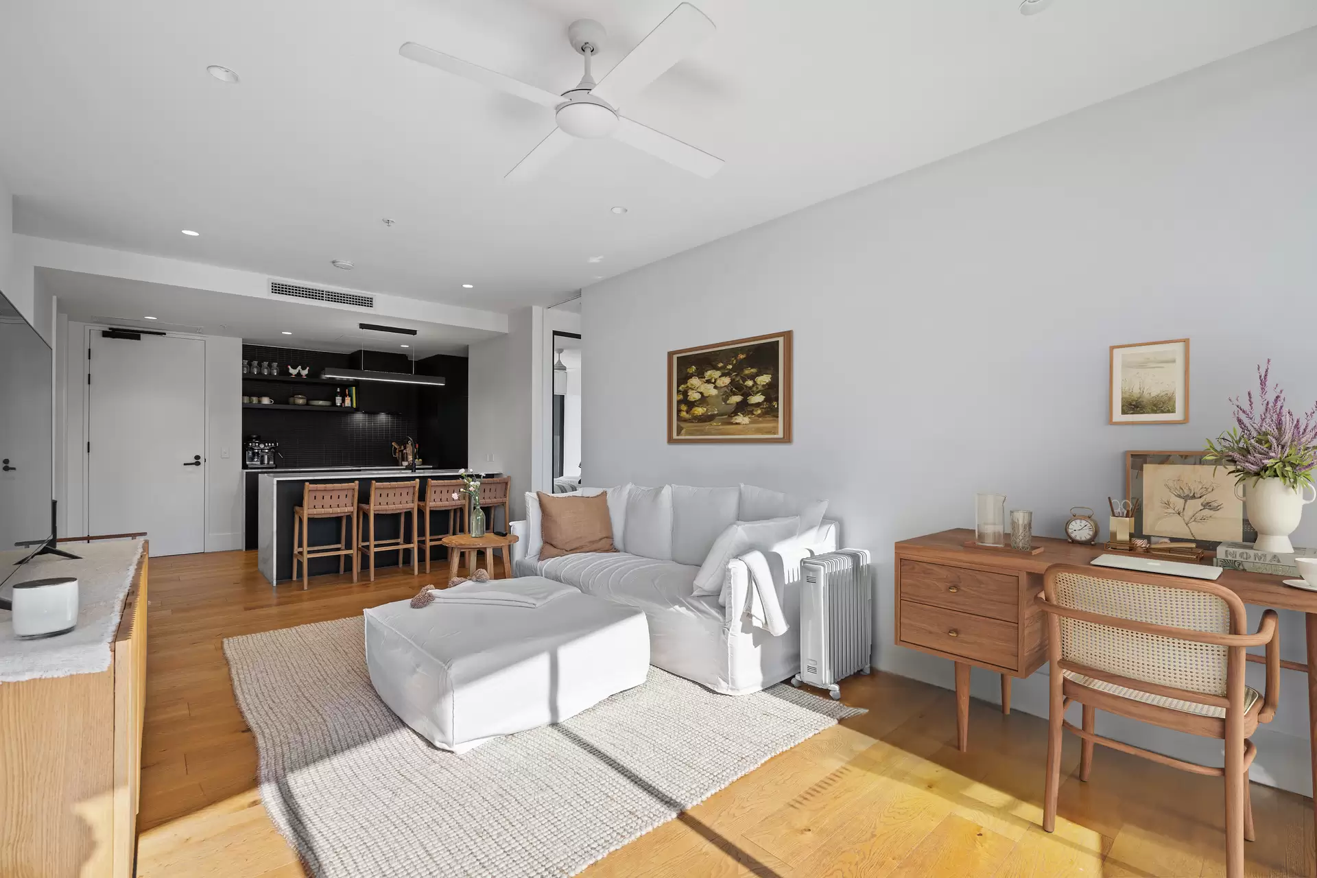 10805/7 Chester Street, Newstead For Sale by Aurora Property - image 1