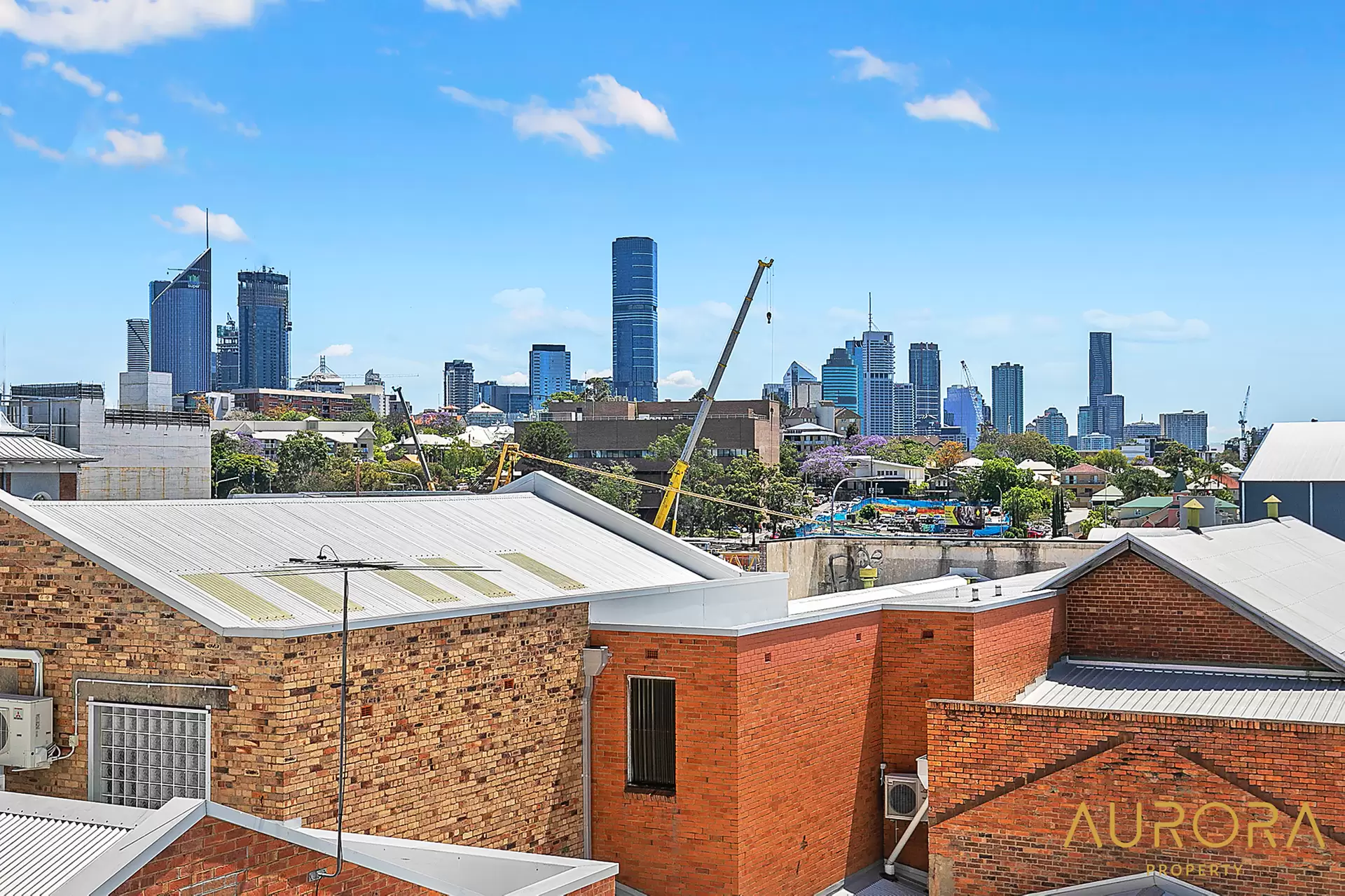 2301/3 Gibbon Street, Woolloongabba Sold by Aurora Property - image 1