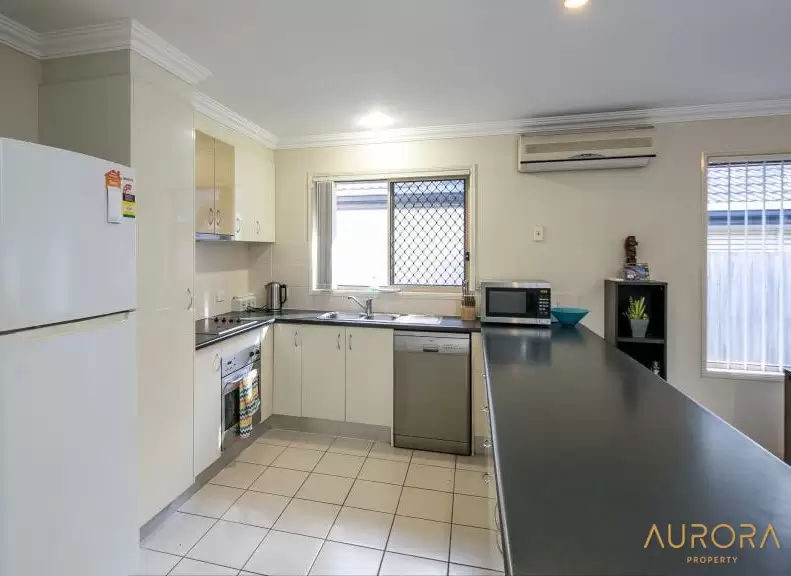 7 Merle Court, Birkdale Sold by Aurora Property - image 3