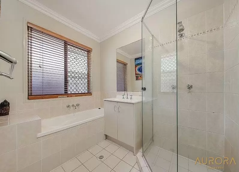 7 Merle Court, Birkdale Sold by Aurora Property - image 8