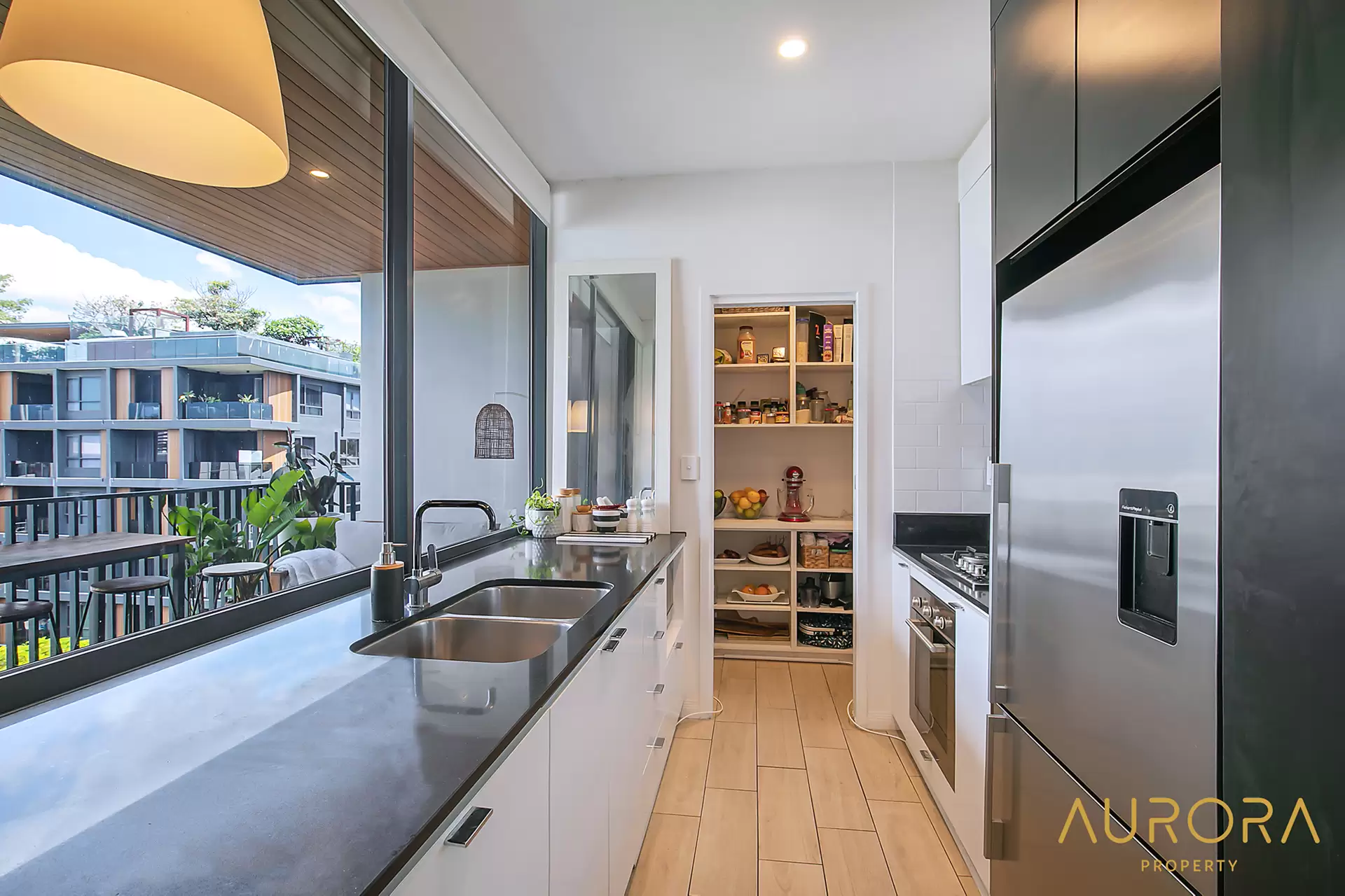 1611/4 Hubert Street, Woolloongabba Sold by Aurora Property - image 1