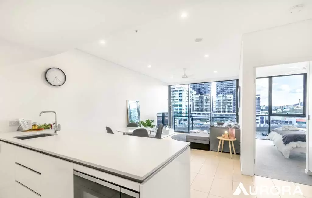 506/19 Hope Street, South Brisbane Sold by Aurora Property - image 6