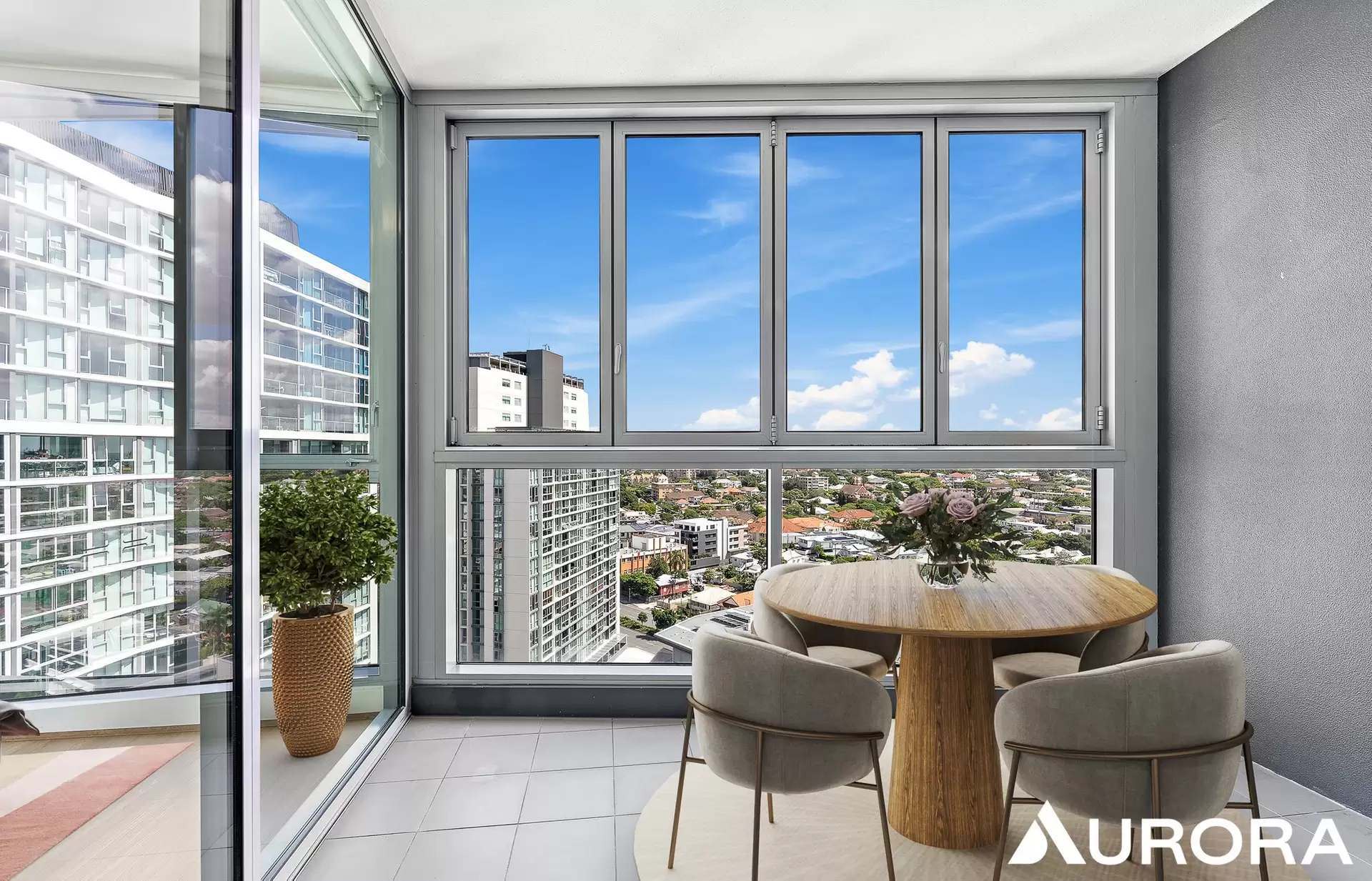 21602/8 Hercules Street, Hamilton Sold by Aurora Property - image 1