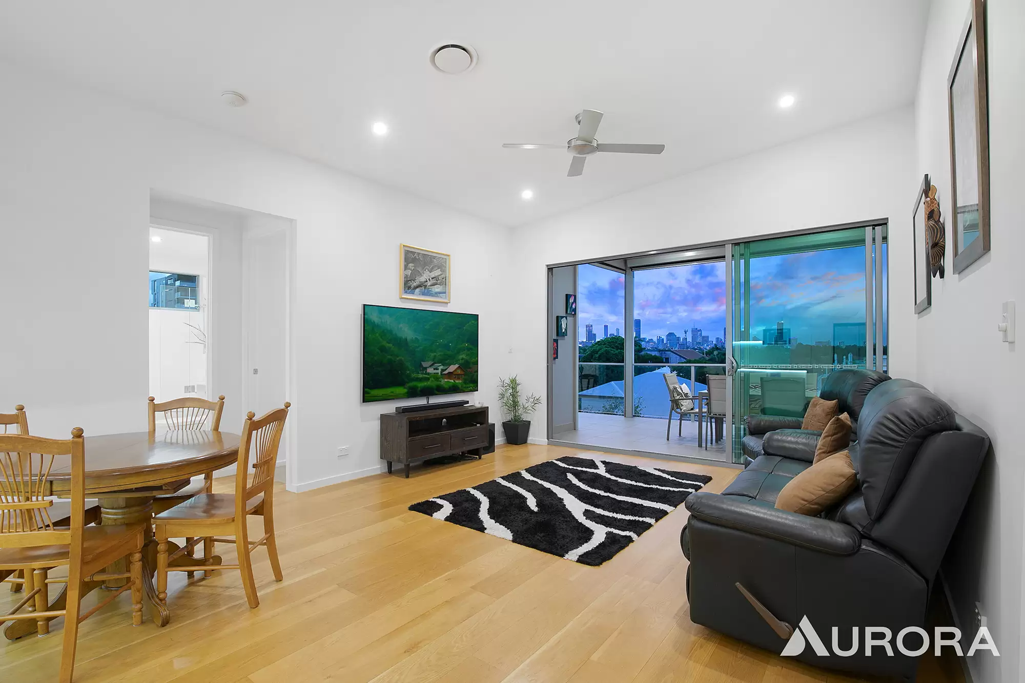 16/24 Haig Street, Coorparoo Sold by Aurora Property - image 4