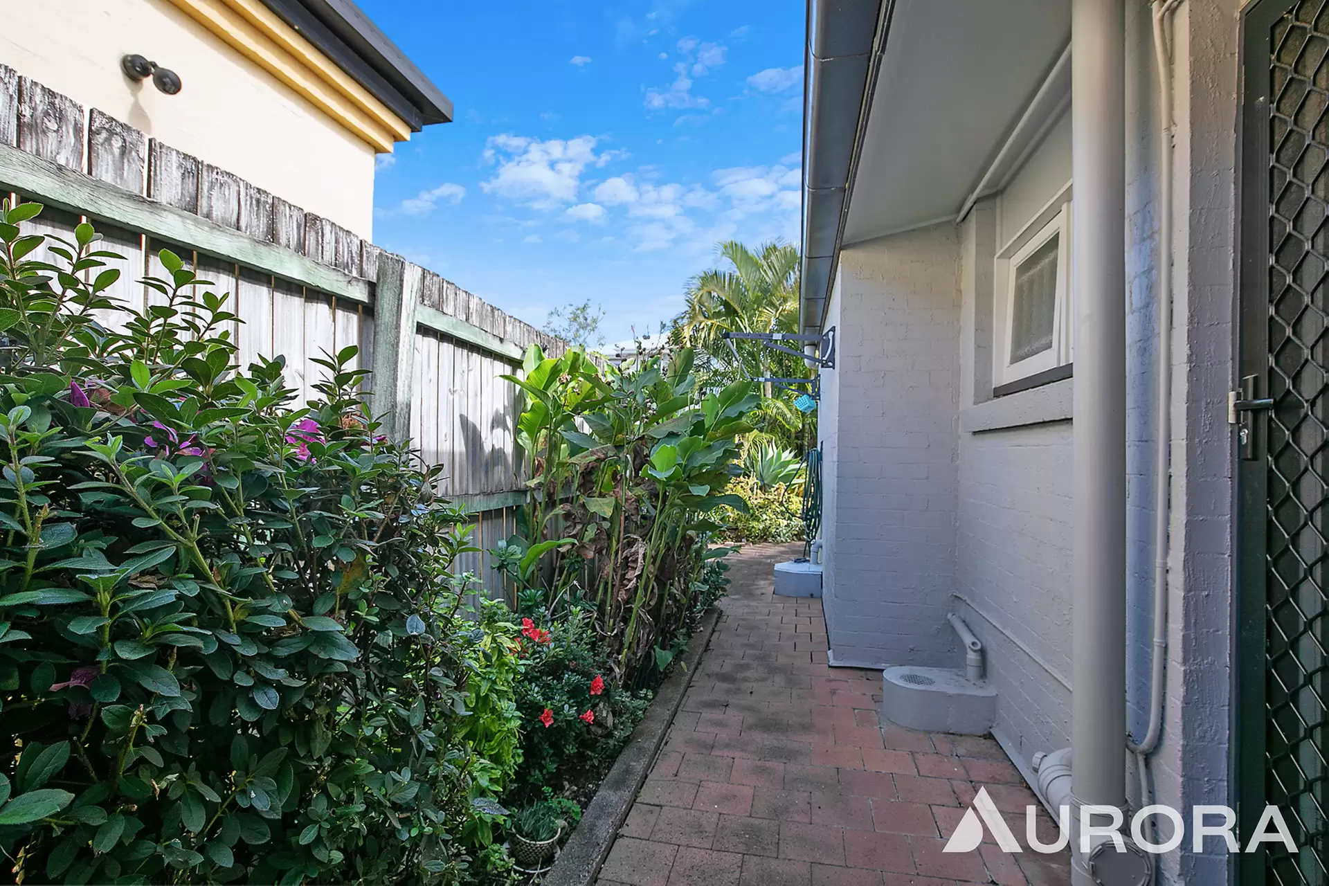 3/19 Gladstone Street, Coorparoo Sold by Aurora Property - image 1