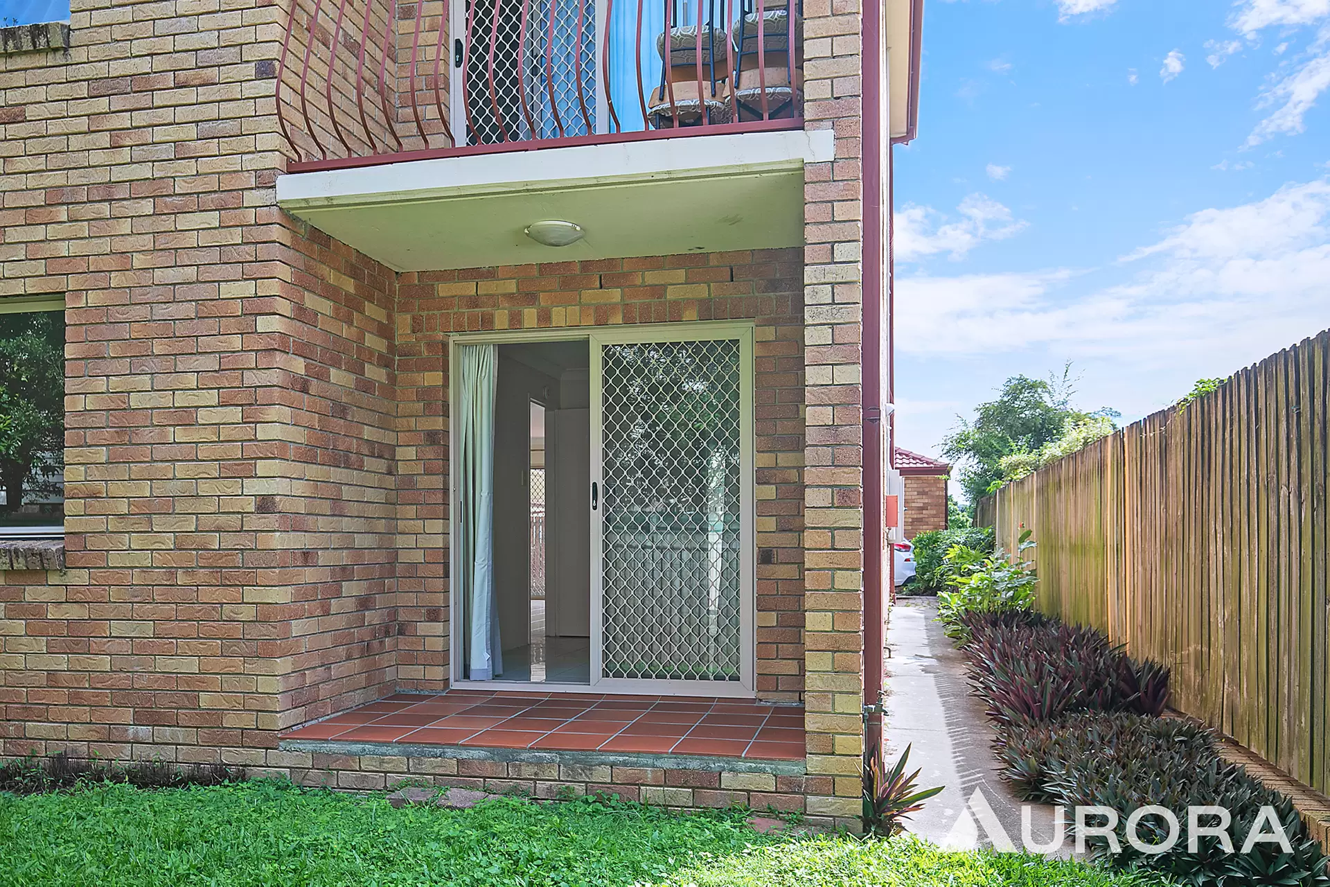 1/169 Nudgee Road, Ascot Sold by Aurora Property - image 1