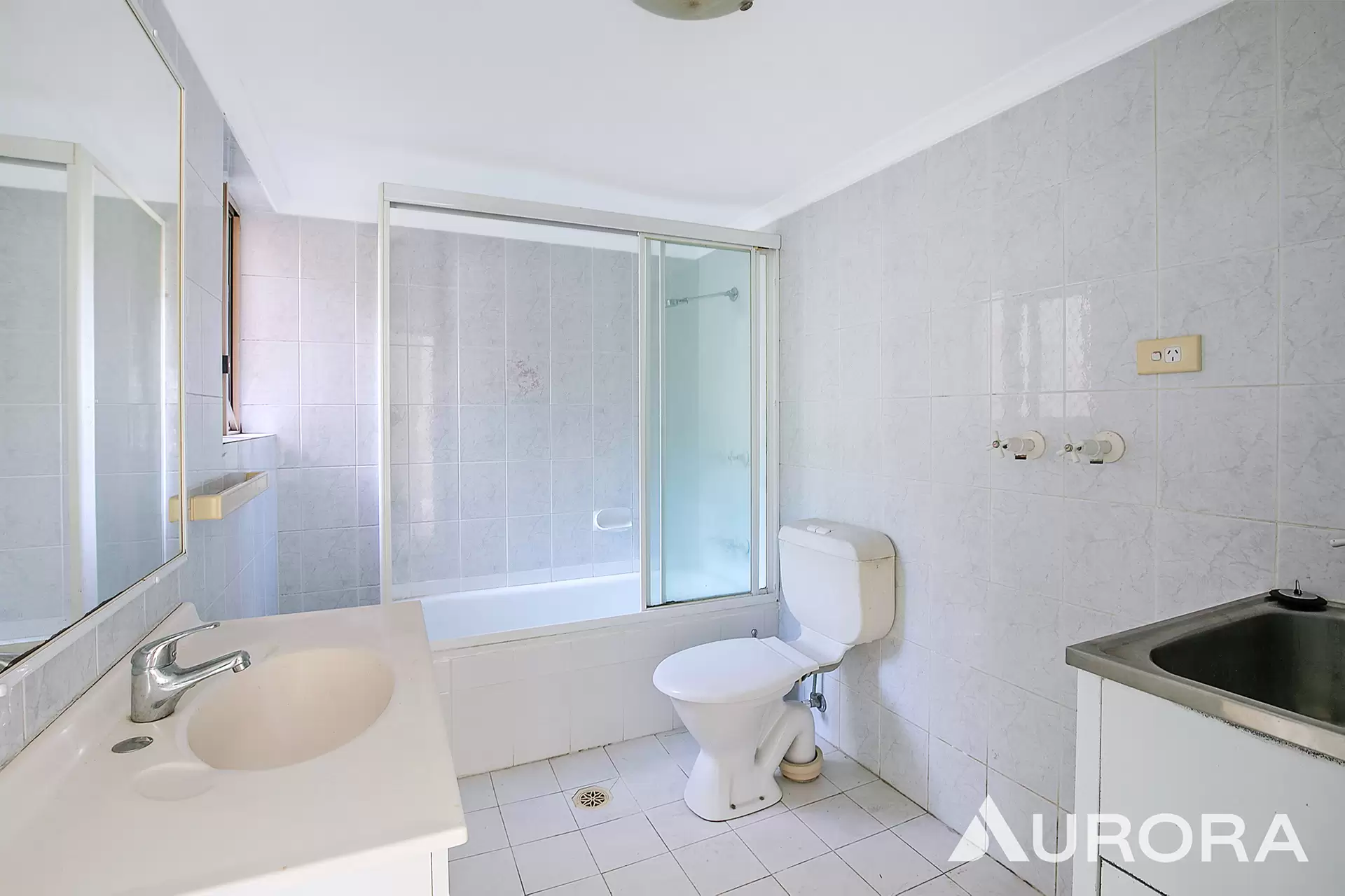 1/169 Nudgee Road, Ascot Sold by Aurora Property - image 1