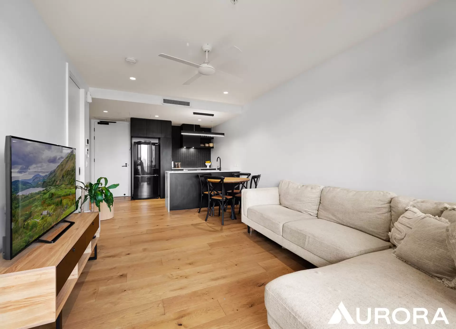 904/7 Chester Street, Newstead Sold by Aurora Property - image 1