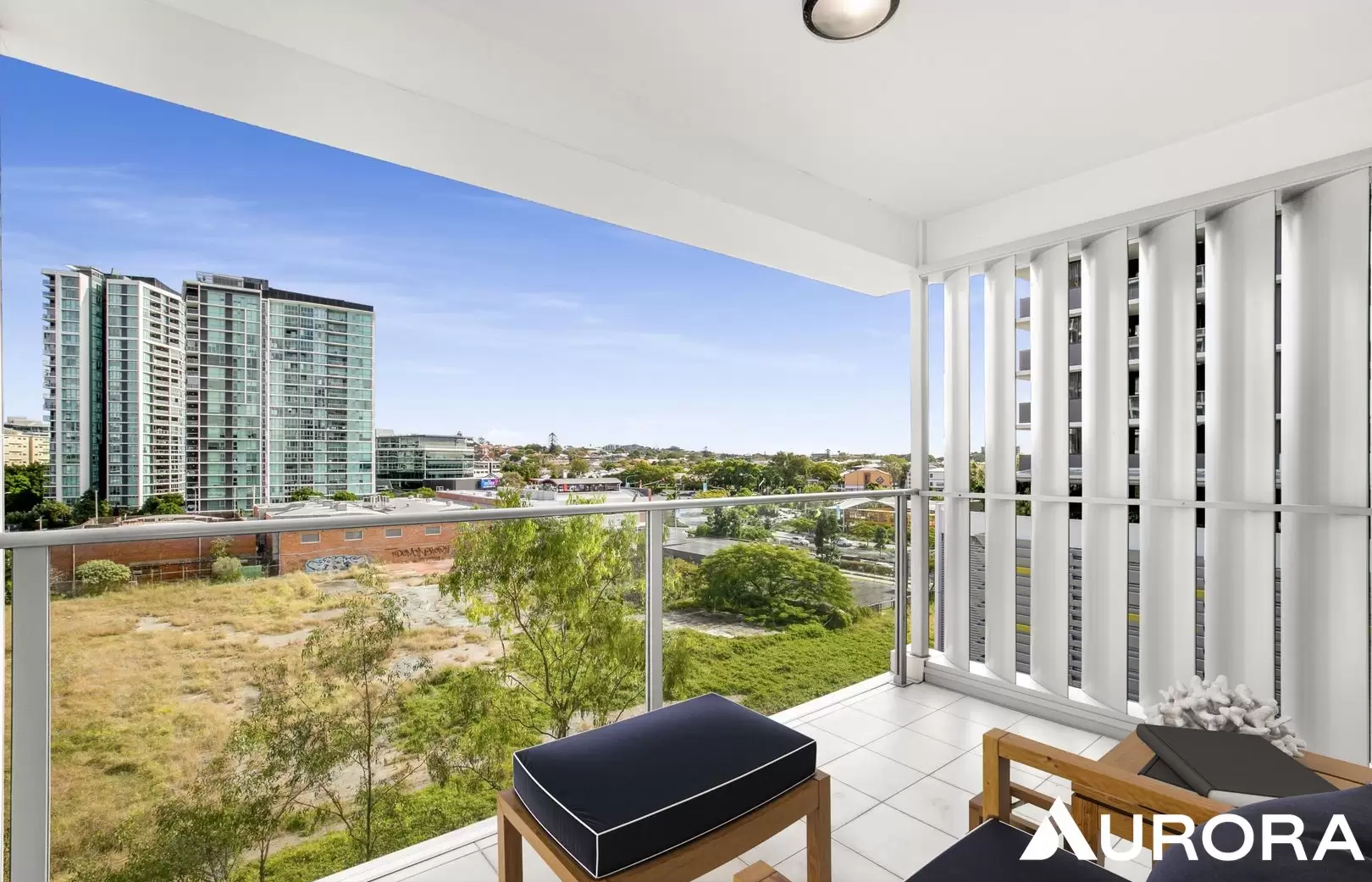 933/47 Hercules Street, Hamilton Sold by Aurora Property - image 2