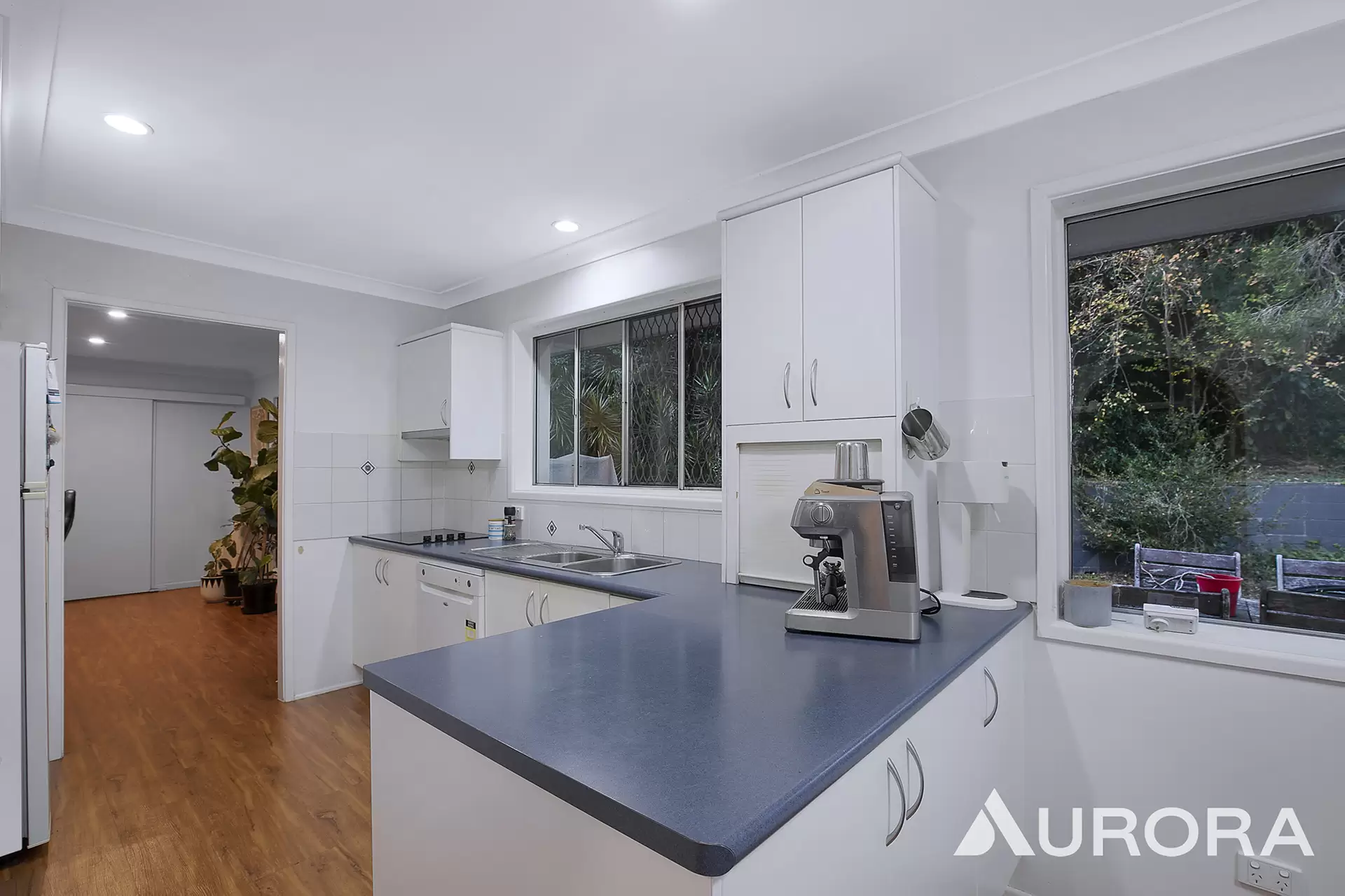 68 Lancaster Street, Coorparoo Sold by Aurora Property - image 1