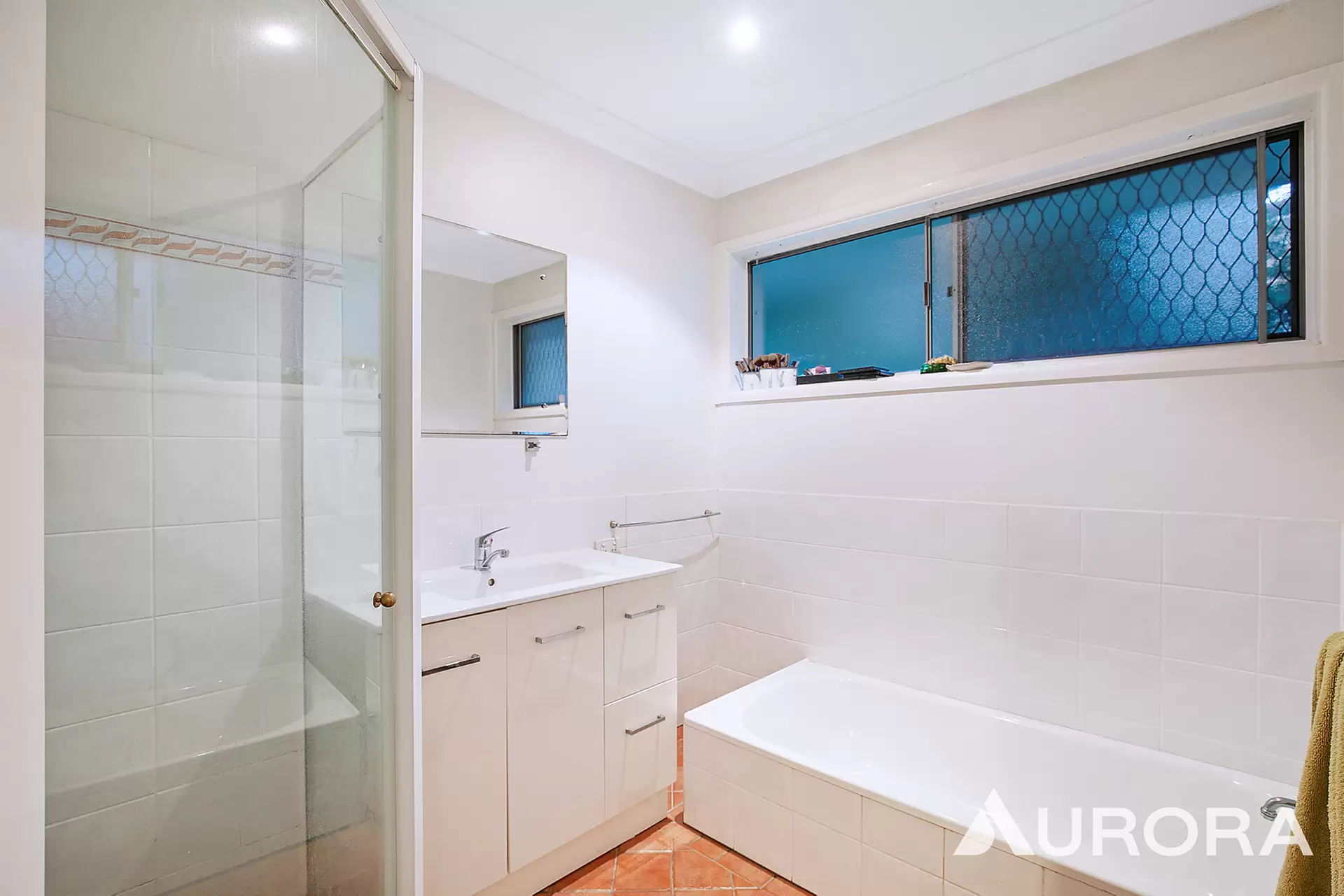 68 Lancaster Street, Coorparoo Sold by Aurora Property - image 1