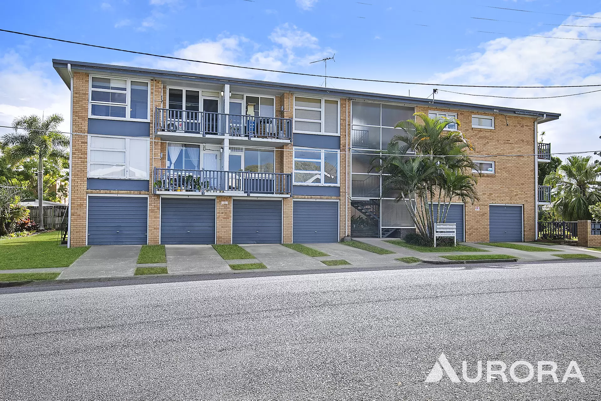 1/245 Cavendish Road, Coorparoo Sold by Aurora Property - image 1