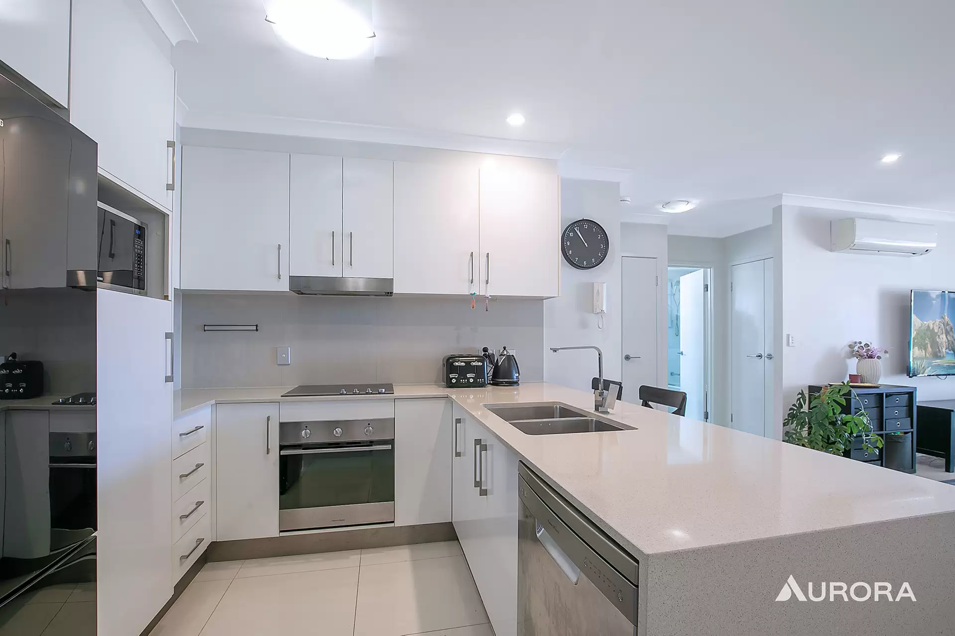 7/20 Amelia Street, Coorparoo Sold by Aurora Property - image 1