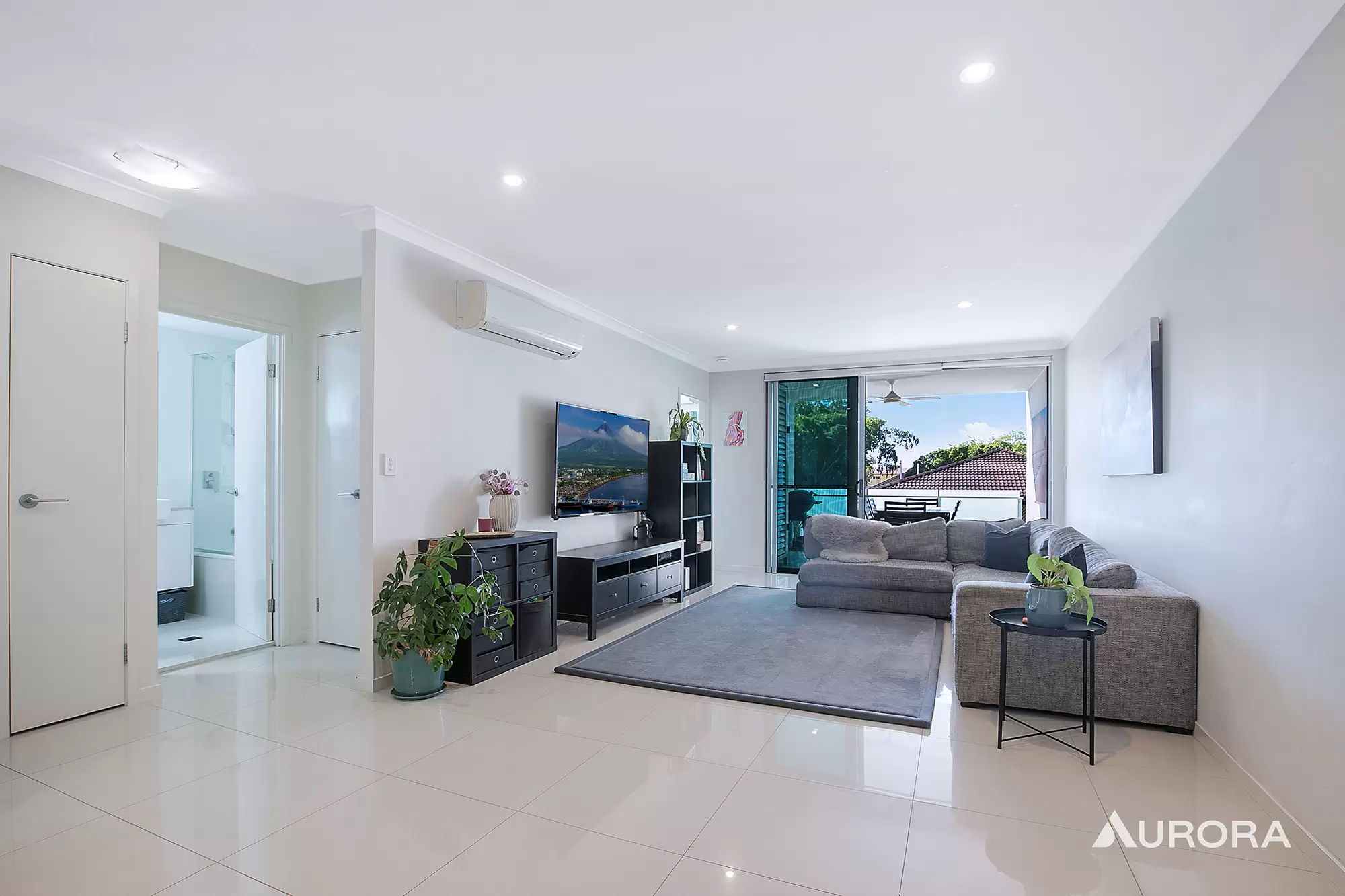 7/20 Amelia Street, Coorparoo Sold by Aurora Property - image 2