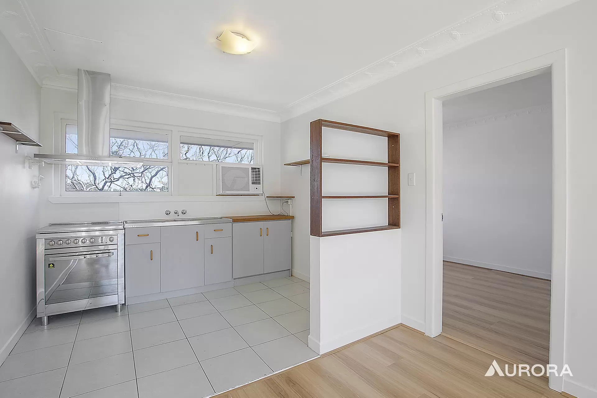 6/243 Old Cleveland Road, Coorparoo Sold by Aurora Property - image 1