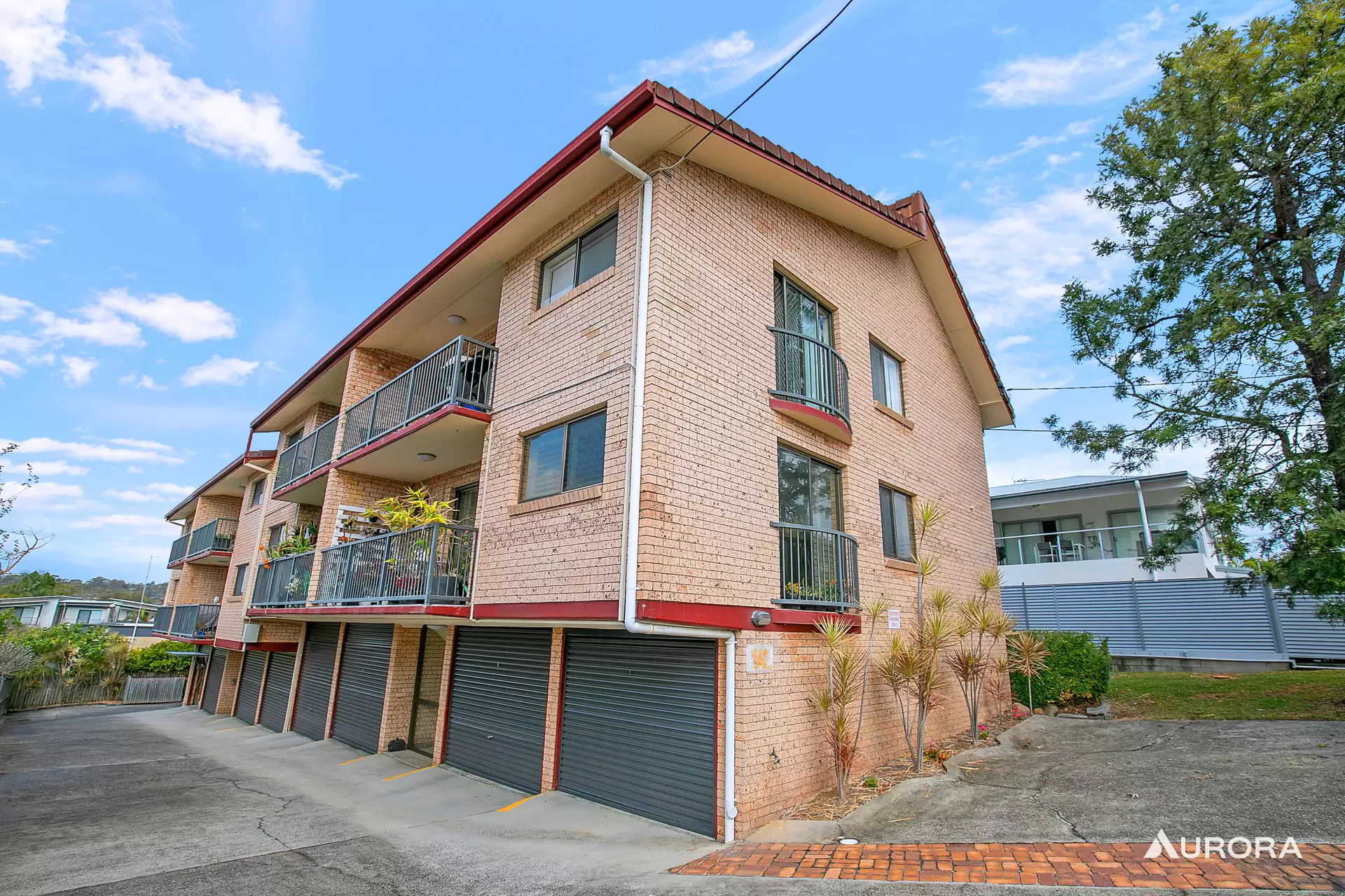 4/29 Derby Street, Coorparoo Sold by Aurora Property - image 1