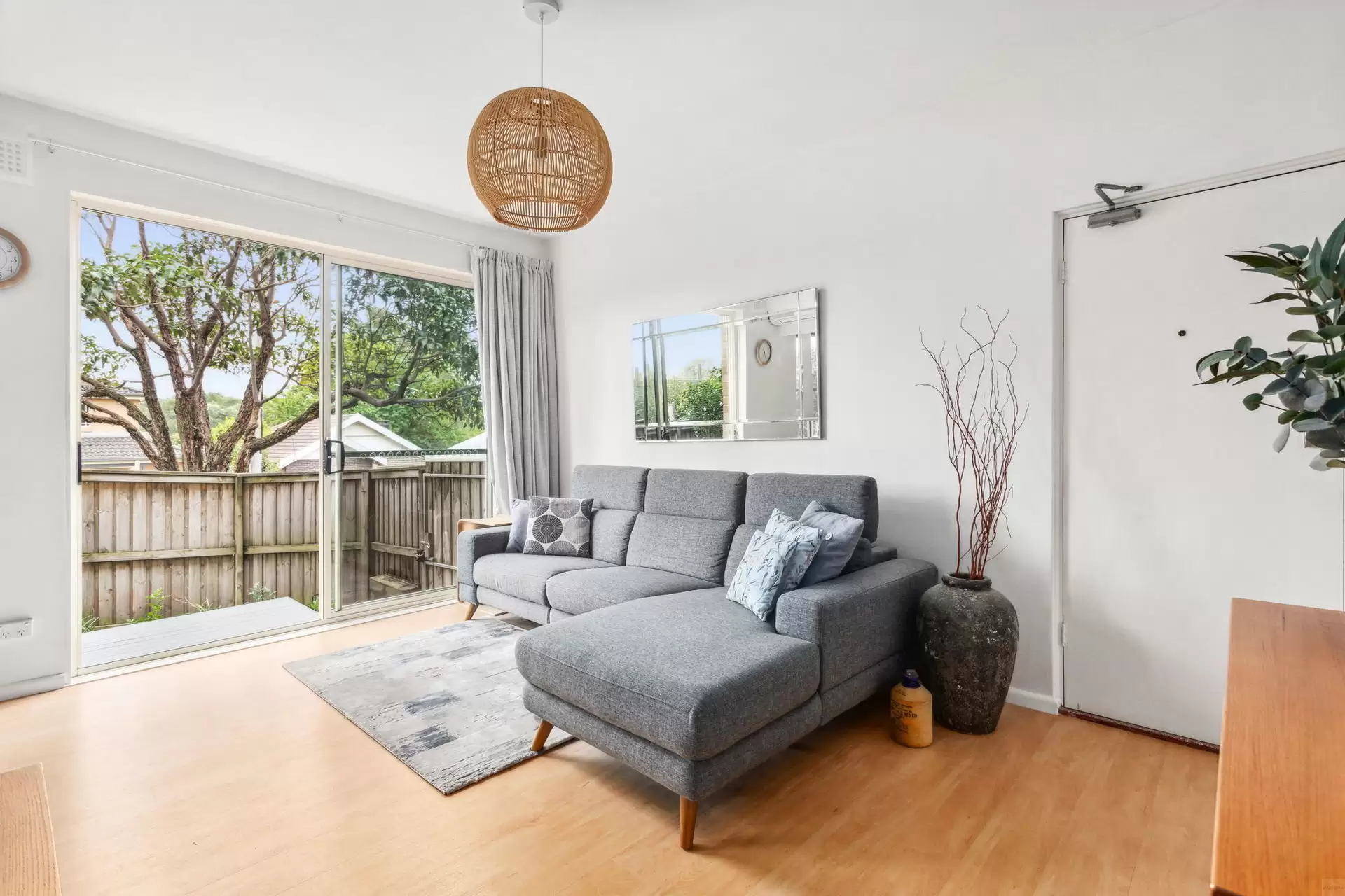 4/16 Jenkins Street, Cammeray Sold by Aurora Property - image 2