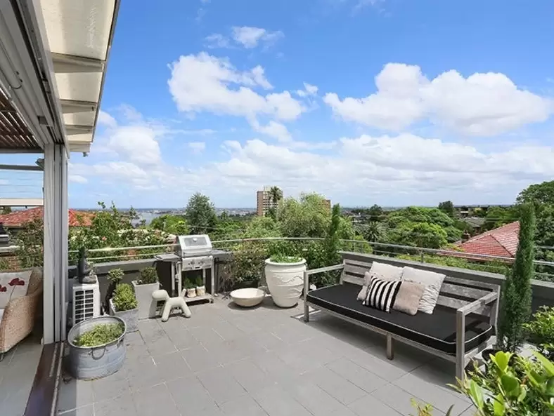 3/64 Bay Road, Waverton For Lease by Aurora Property