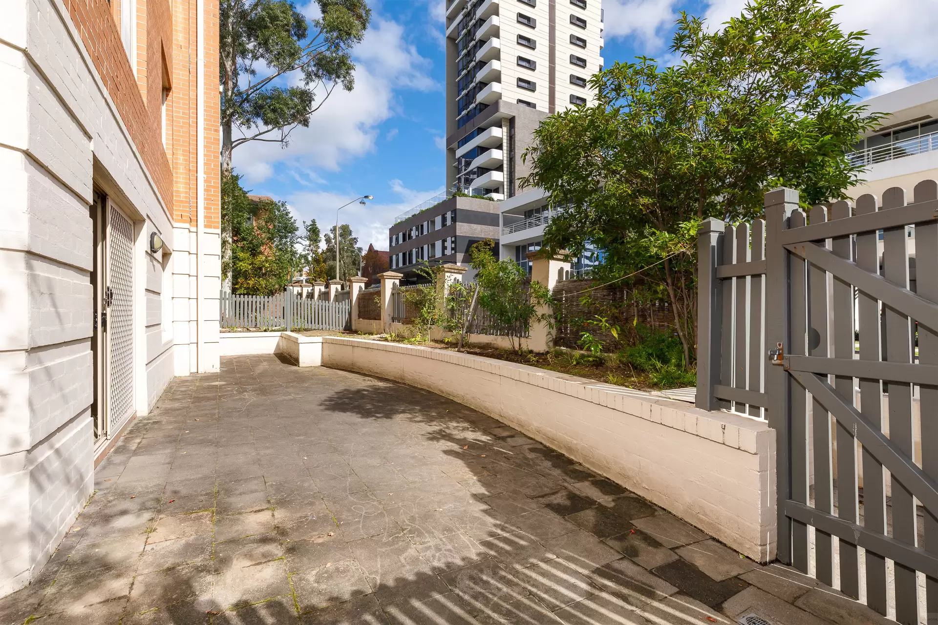 1/52 Oxford Street, Epping Leased by Aurora Property - image 3