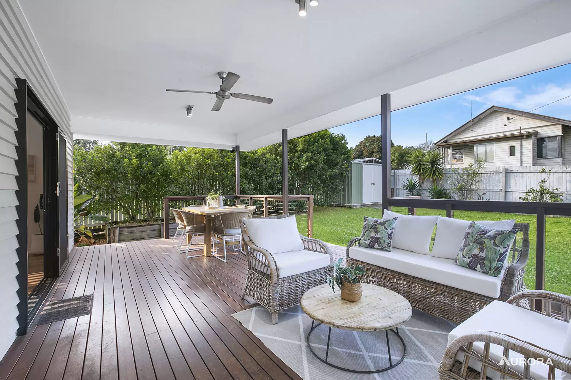 22 Dundee Street, Holland Park Sold by Aurora Property - image 1