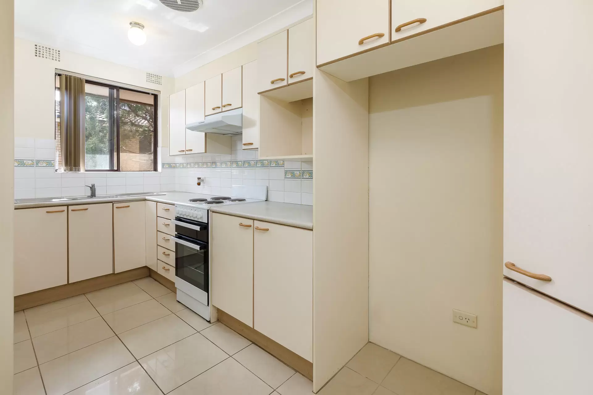 2/2 Galloway Street, North Parramatta Leased by Aurora Property - image 3