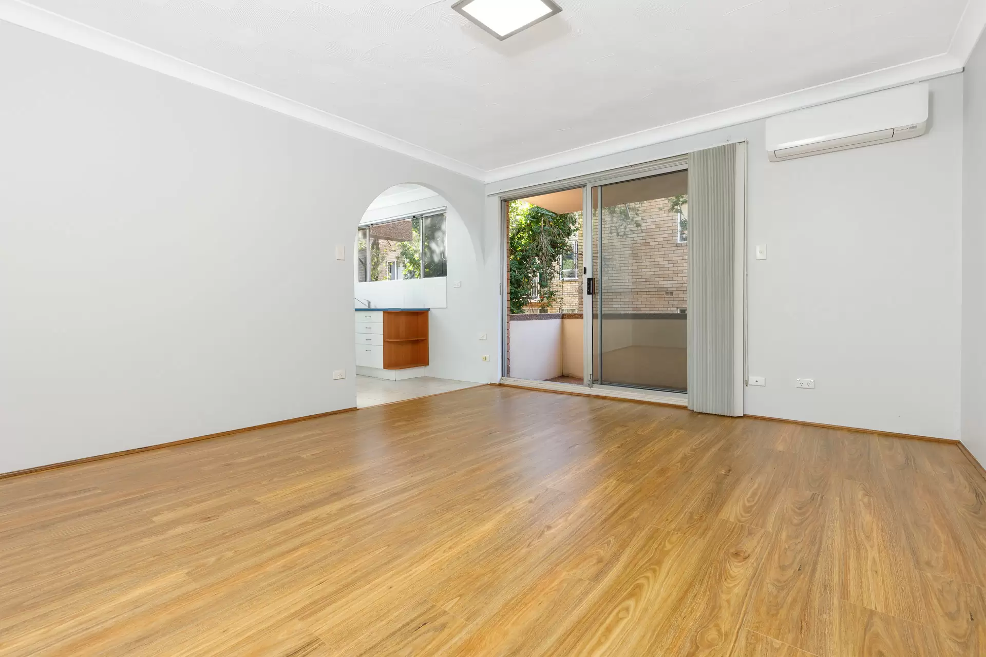 2/61 Oxford Street, Epping For Lease by Aurora Property - image 2